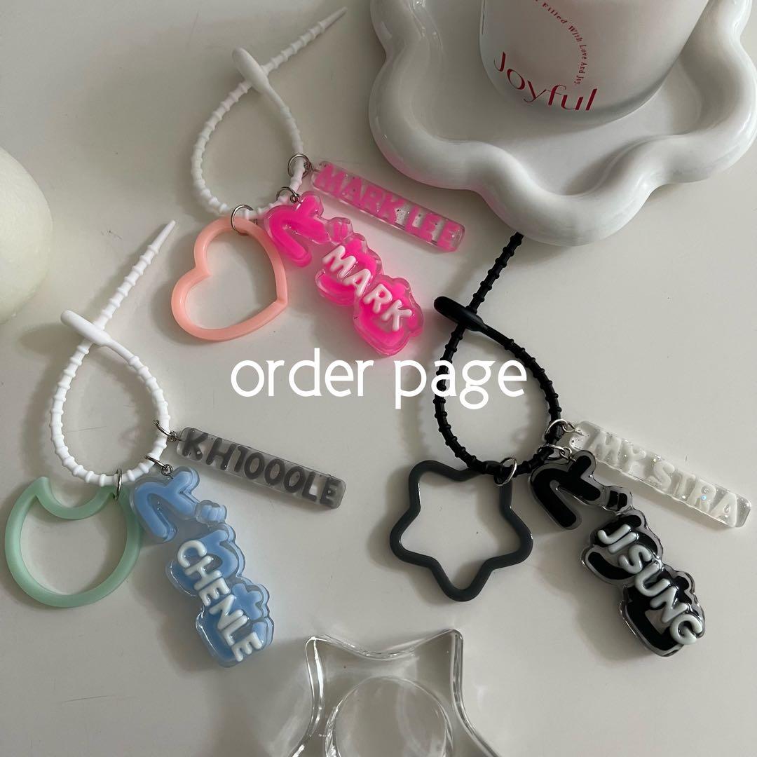 ハンドメイド　キーホルダー　オーダー　ペンライト　トレカケース　アクセサリー 推し活グッズ 3点セット トレカケース ペンライトリボン 名札ケース