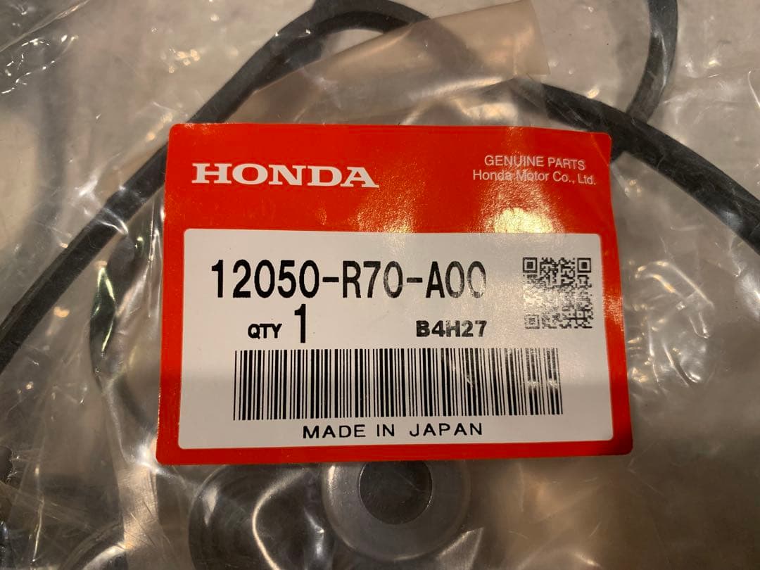 米国ホンダ オデッセイ RL5 バルブカバー、インマニガスケットセット