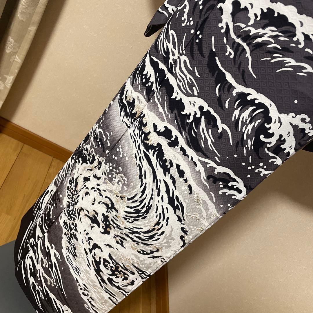 もんぷちさまご成約　成謙工房謹製　大胆な波飛沫の描かれた訪問着