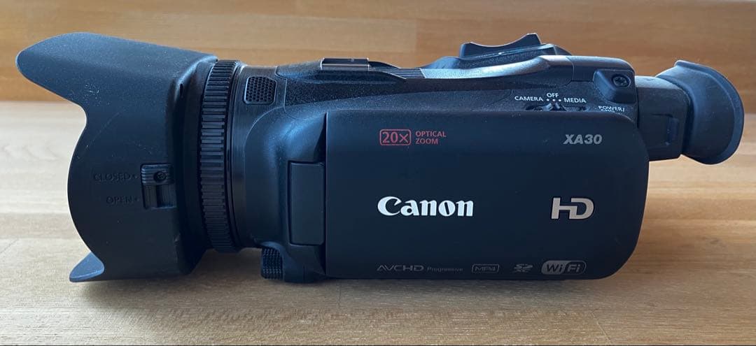 Canon XA30 業務用ビデオカメラ　美品　専用バッグ付　キャノン Amazon | キヤノン XA30 業務用HDデジタルビデオカメラ | キヤノン