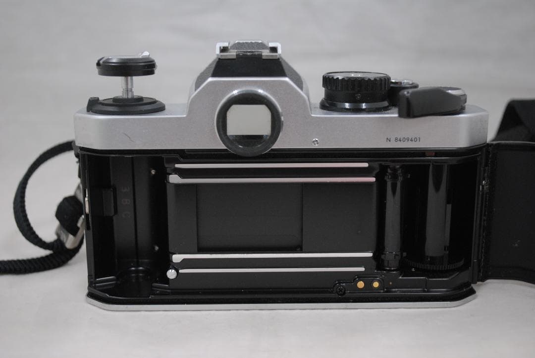 1850]Nikon FM2 フィルムカメラ 一眼レフ ボディ ジャンク