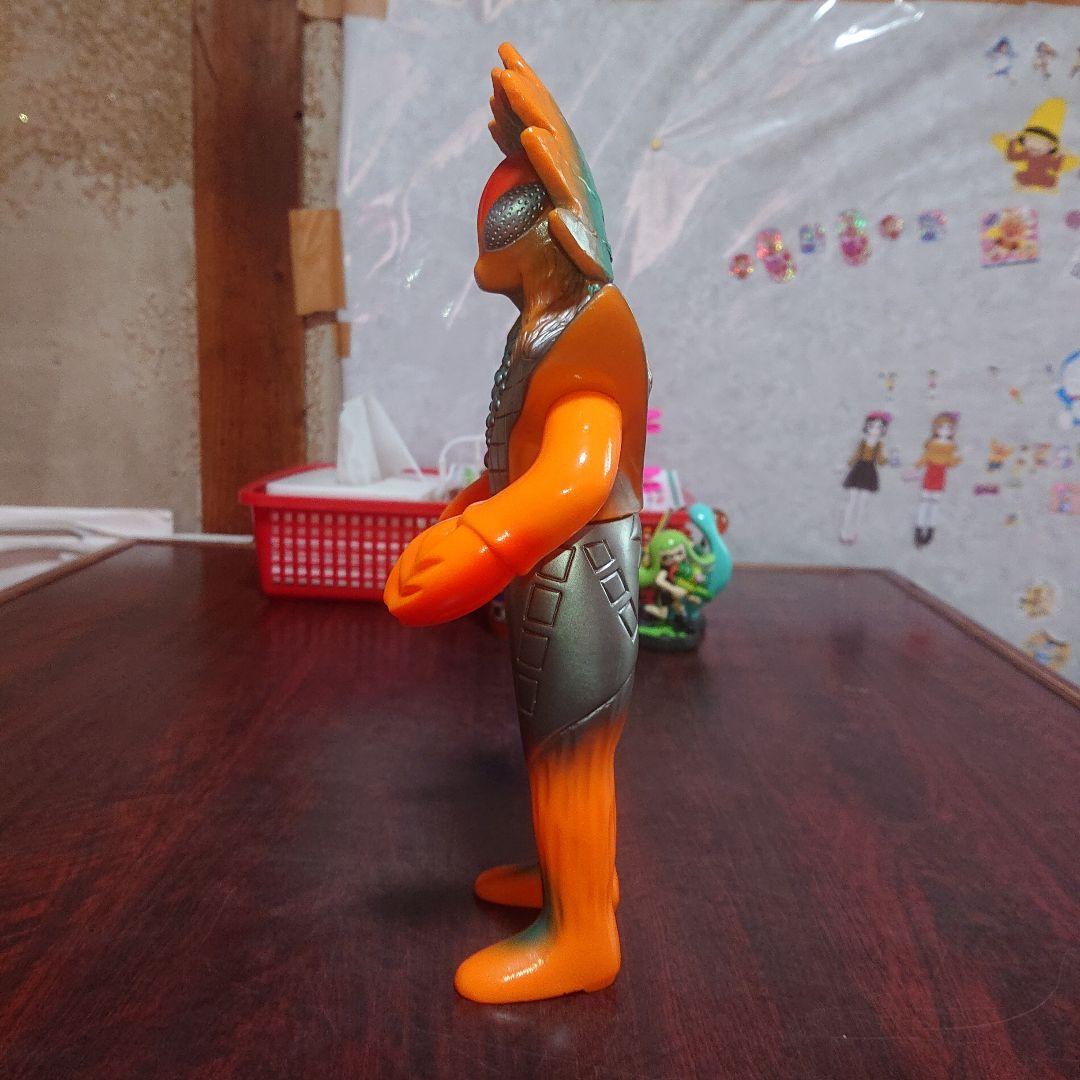 ブルマァク/ギロン人 ソフビ - メルカリ