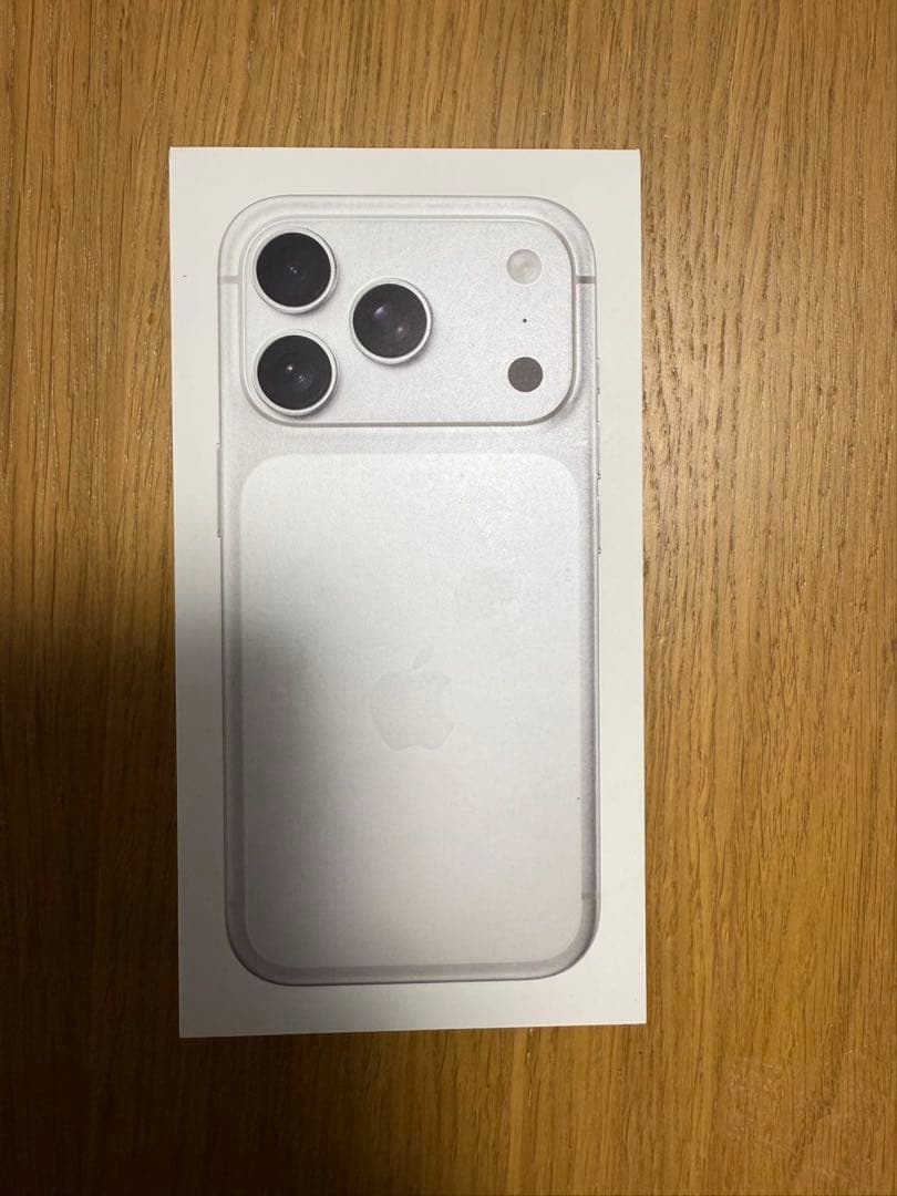 本日のみiPhone17Pro 512GBシルバー SIMフリー完全新品未開封 iPhone 17 Pro Max 512GB シルバー MFYC4J/A 未開封 SIMフリーの買取