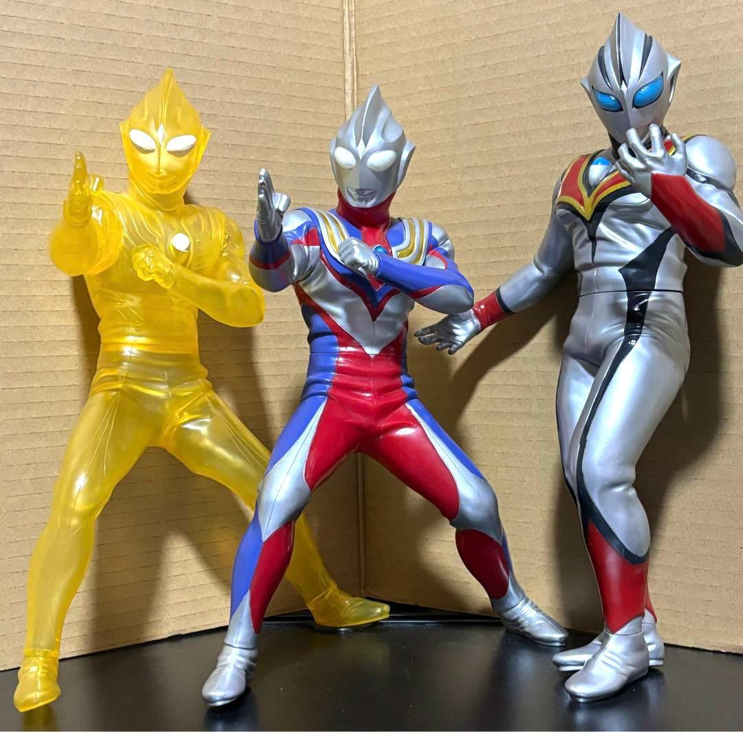 ビッグサイズソフビ3種　ウルトラマンティガ　マルチタイプ　グリッター　イーヴィル ビッグサイズソフビ3種 ウルトラマンティガ マルチタイプ グリッター
