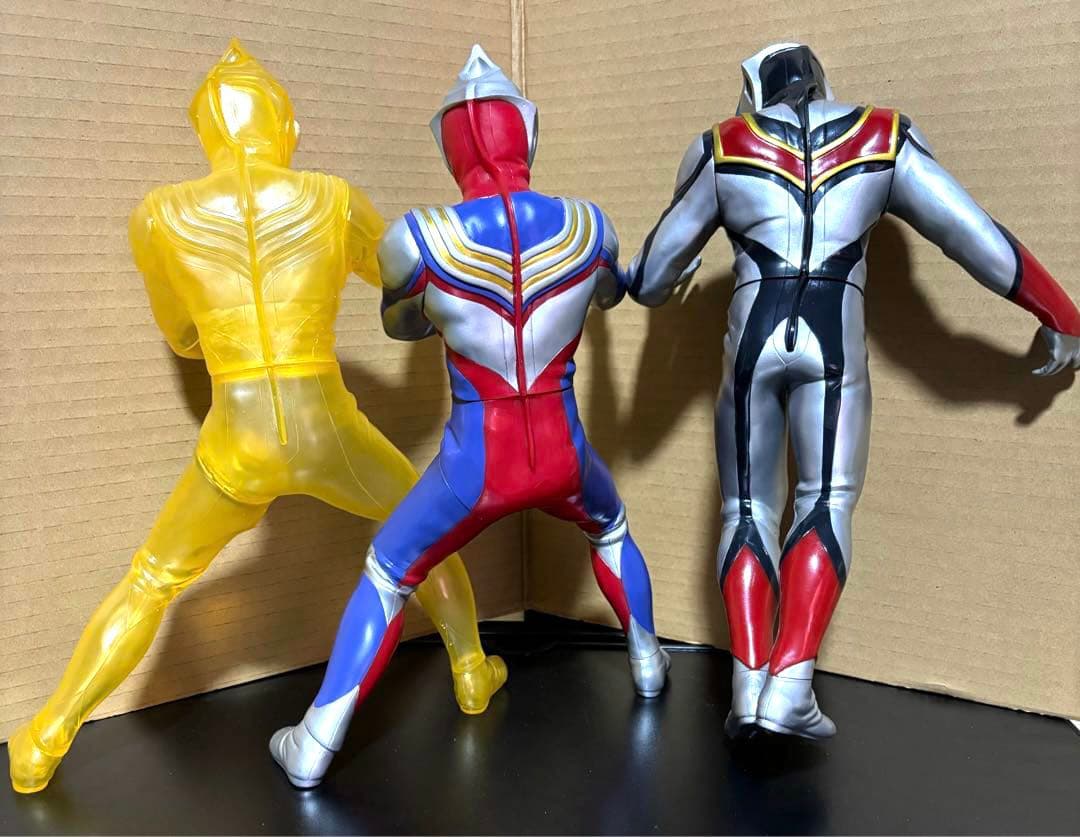 ビッグサイズソフビ3種 ウルトラマンティガ マルチタイプ グリッター