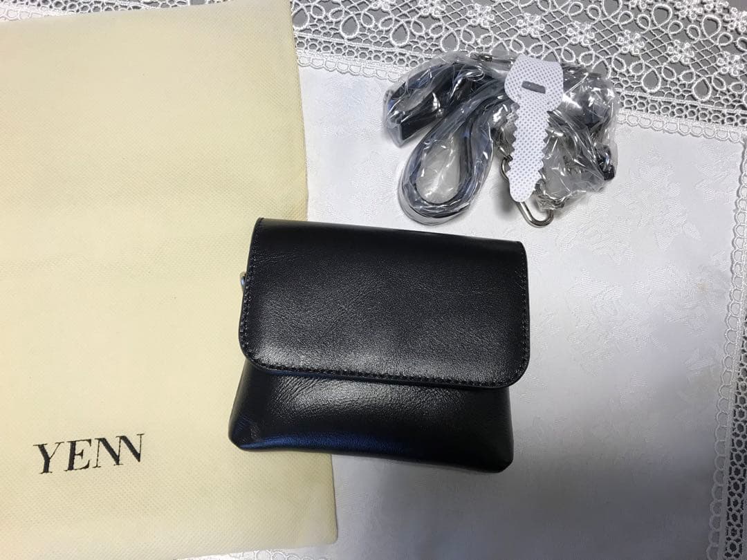 Yenn ショルダーベルトポーチ チェーンポーチ ブラック 新品・タグ付き