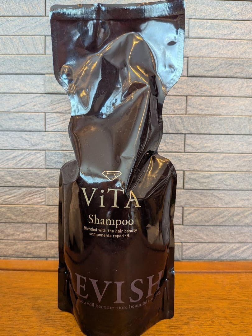 レヴィッシュVitaシャンプー700ml　3本セット vita700