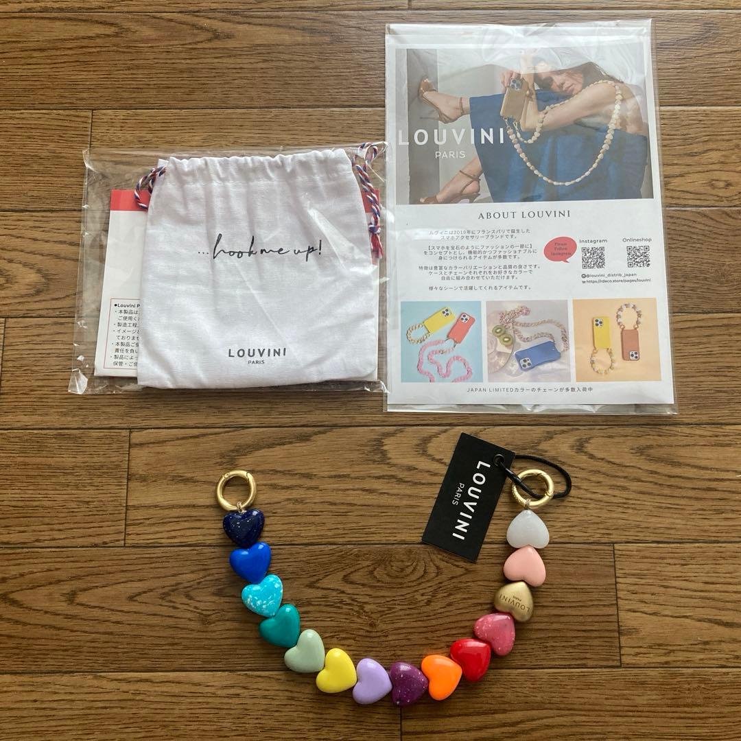 【新品未使用】LOUVINI ルヴィニパリ ハンドストラップ スマホストラップ 予約販売（3月上旬入荷予定）ハンドストラップ PETIT CUORE BLACK-NAVY