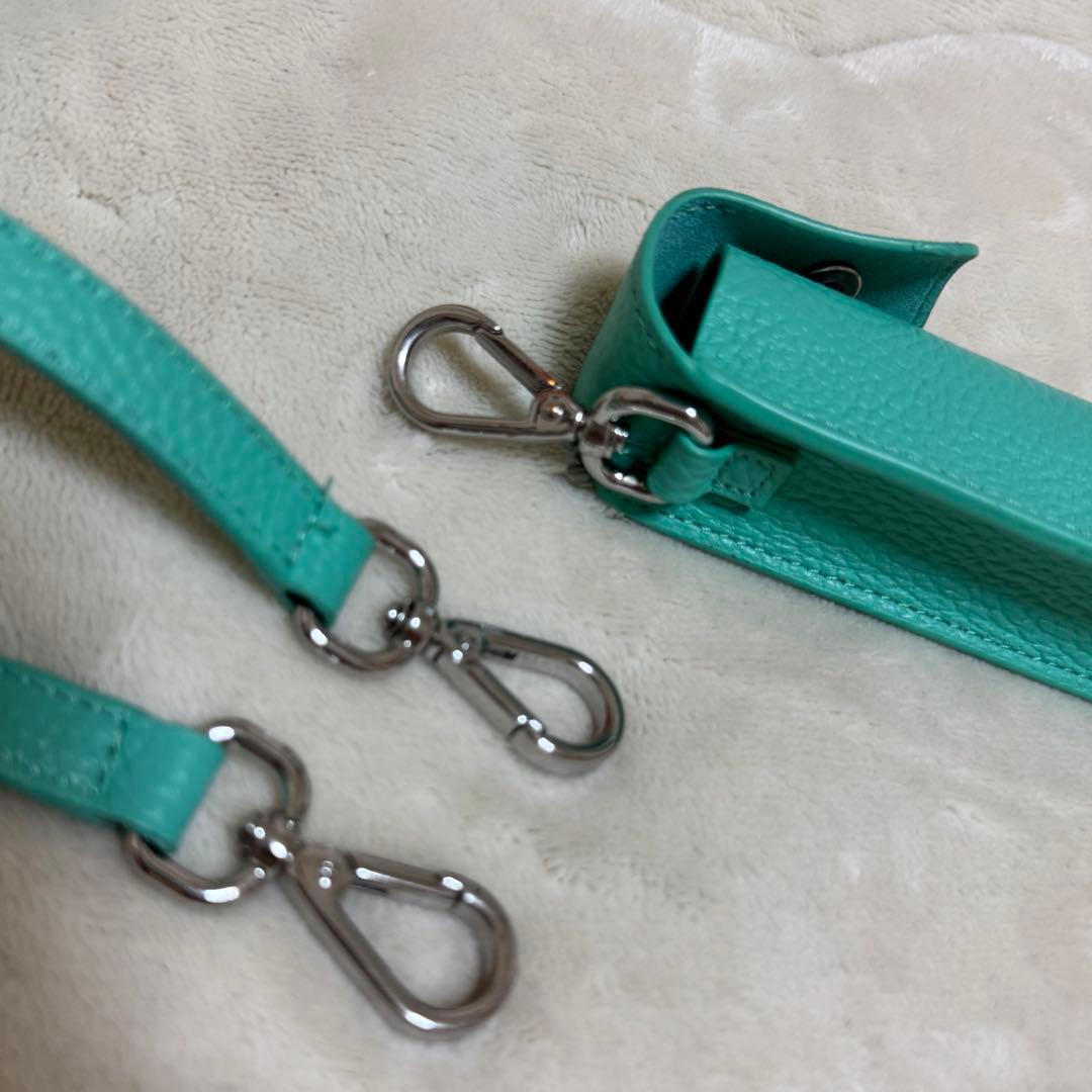 鈴木亜美さんプロデュース スマホストラップ•マルチケース - メルカリ