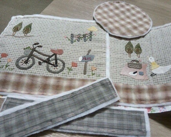 【パッチワークキルト】 アップリケ&刺繍丸底バッグ 《ピクニック》残1点