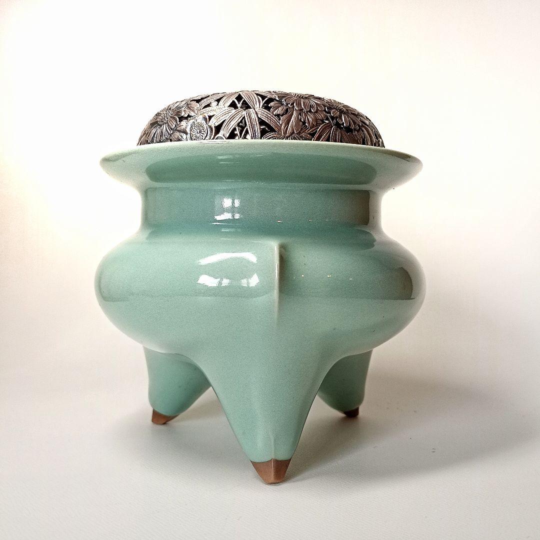 諏訪蘇山 青磁 袴腰香炉 二重共箱 四季草花銀火屋