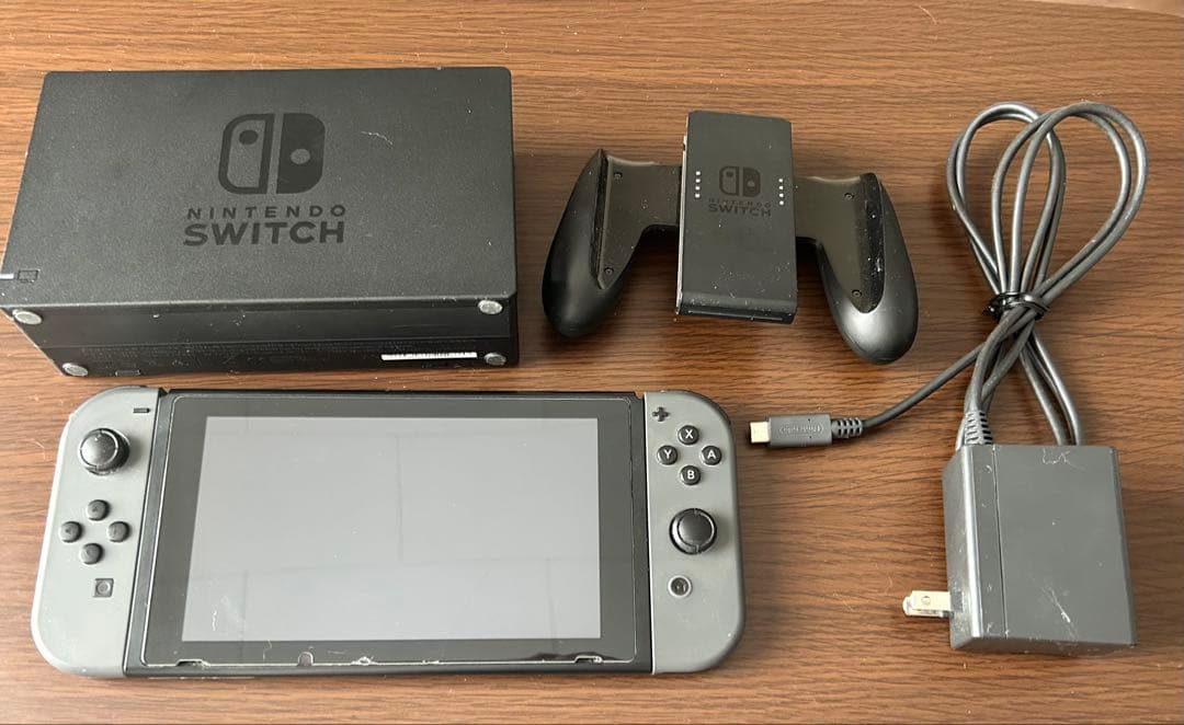 Nintendo Switch 本体 ドック コントローラー Amazon.co.jp: ニンテンドースイッチ 4in1 コントローラー ハンドル