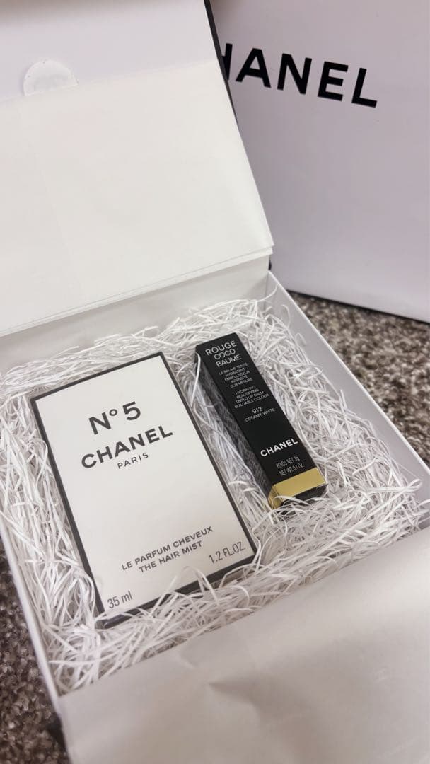 CHANEL N°5 ヘアミスト リップスティック ギフトセット 紙袋付き N°5 LE PARFUM CHEVEUX シャネル N°5 ザ ヘア ミスト(B20O0206