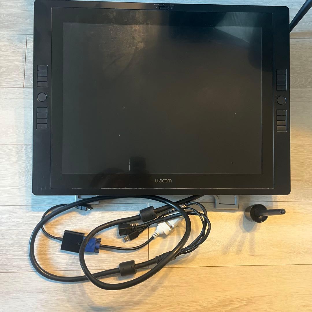 Wacom 液晶ペンタブレット 本体　DTK-2100 Amazon.co.jp: Wacom 液晶タブレット 大画面21.3インチ 画面に