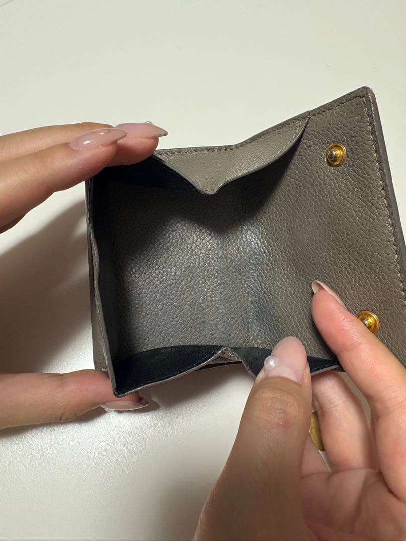 YSL グレー レザー 財布 三つ折財布の通販はau PAY マーケット - 輸入