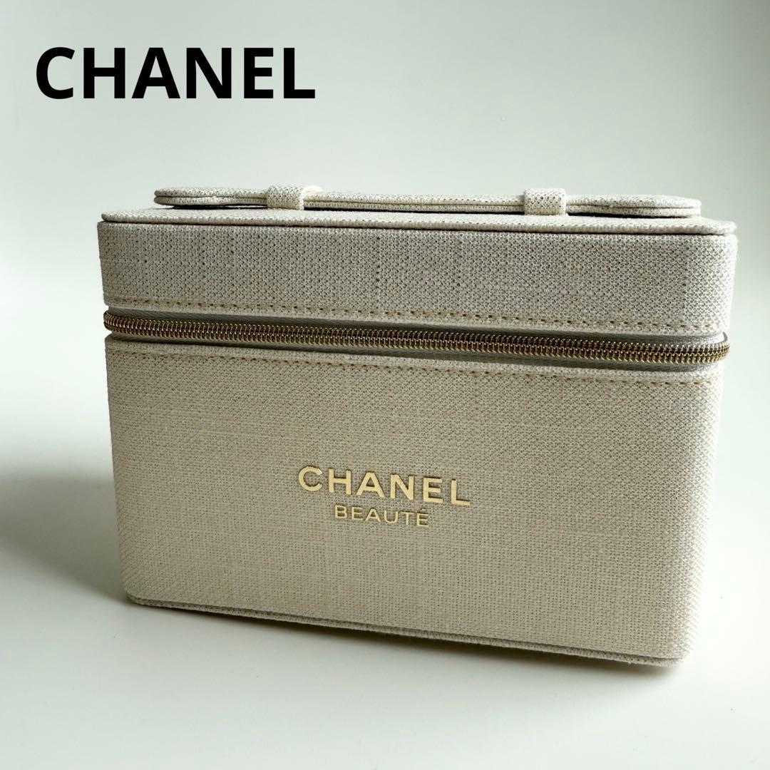 新品】CHANELシャネルビューティ バニティ ポーチ メイク 白 ツイード