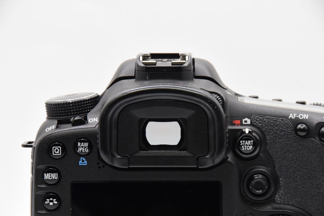 ■ 美品 ■ キャノン Canon EOS 7D ボディ《動作OK》