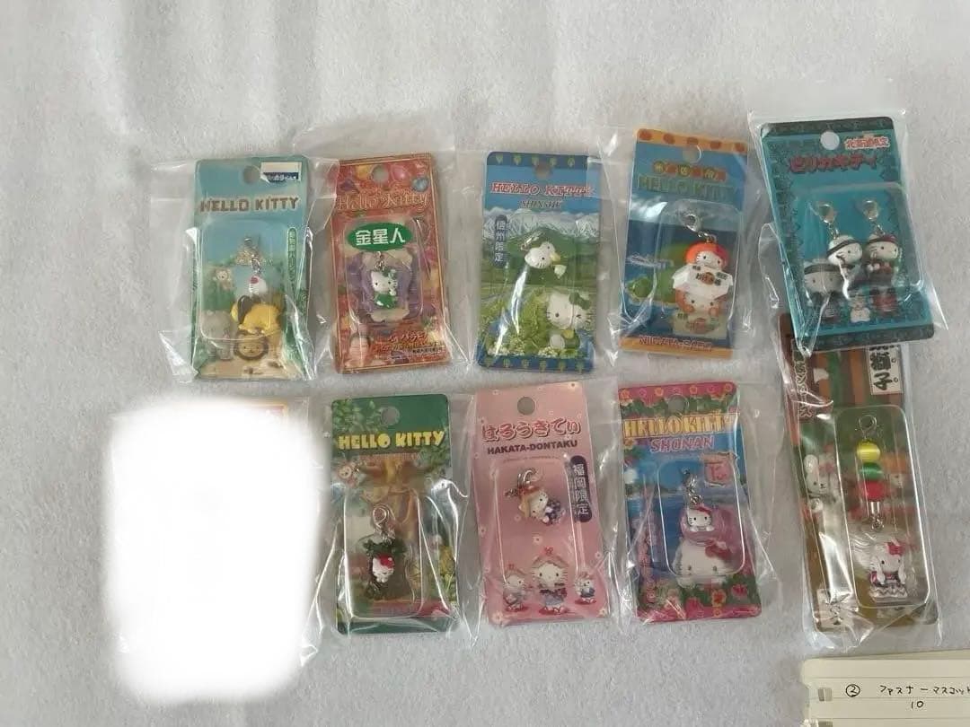 ご当地ハローキティ ファスナーマスコット まとめ売り 未開封 限定 レア うわー20年前のご当地キティこんなに可愛いの残ってたんだ…羨まし
