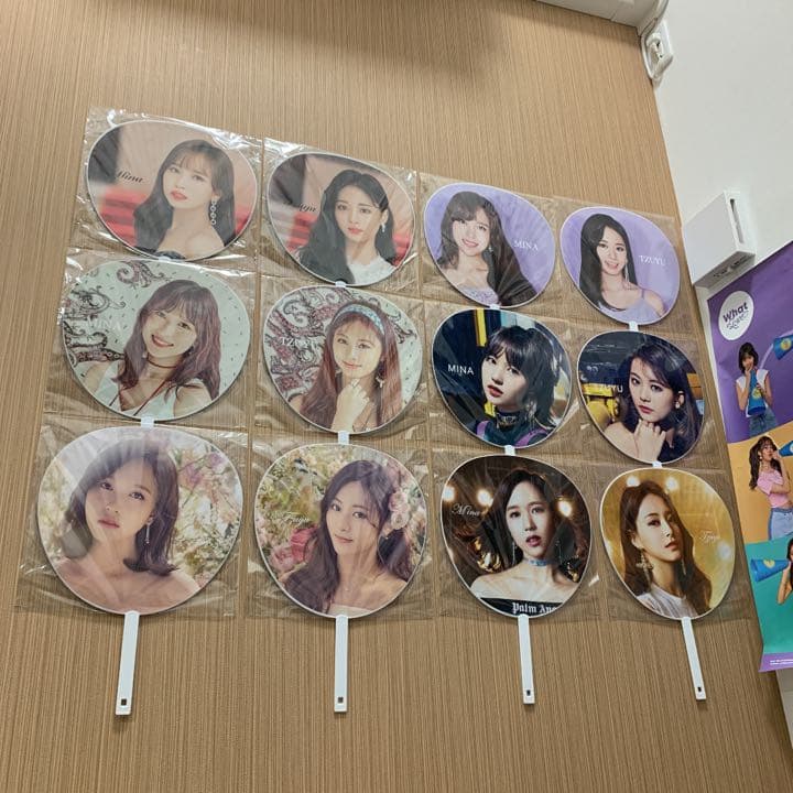 twiceうちわ 商品詳細ページ | ONCE JAPAN OFFICIAL SHOP | うちわ【SANA】