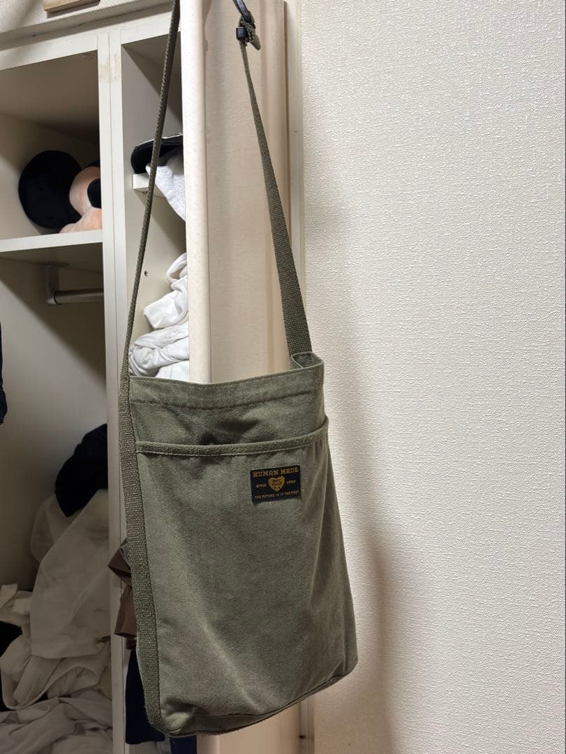 HUMAN MADE ショルダーバッグ オリーブグリーン - メルカリ