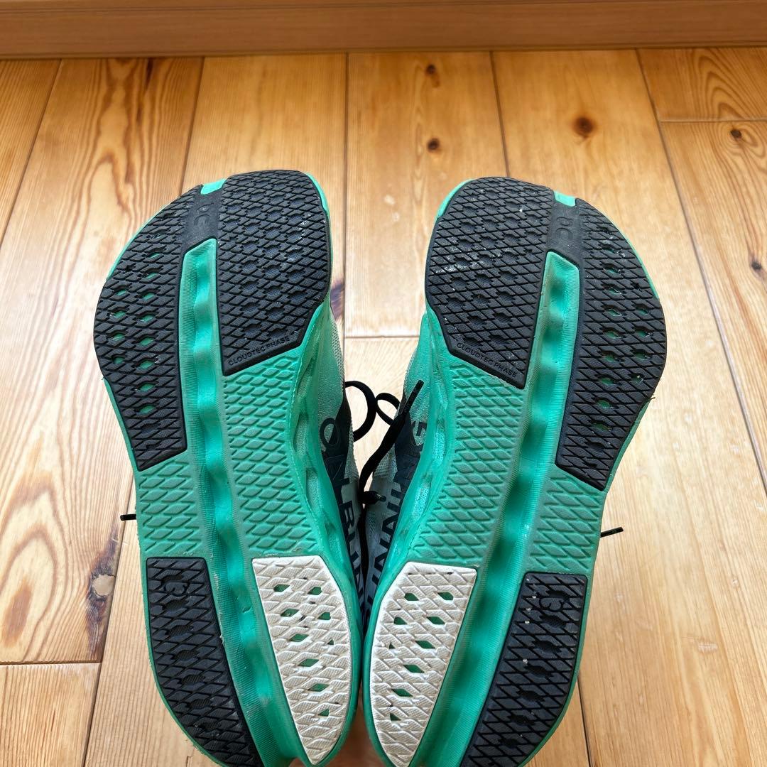 【moma】On クラウドサーファーネクスト 25.5cm