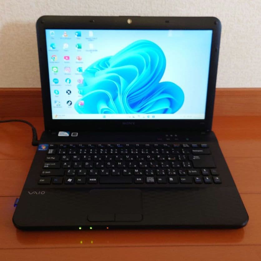SONY VAIO❤シックなブラック❤初心者でも安心！初期設定済みノートPC