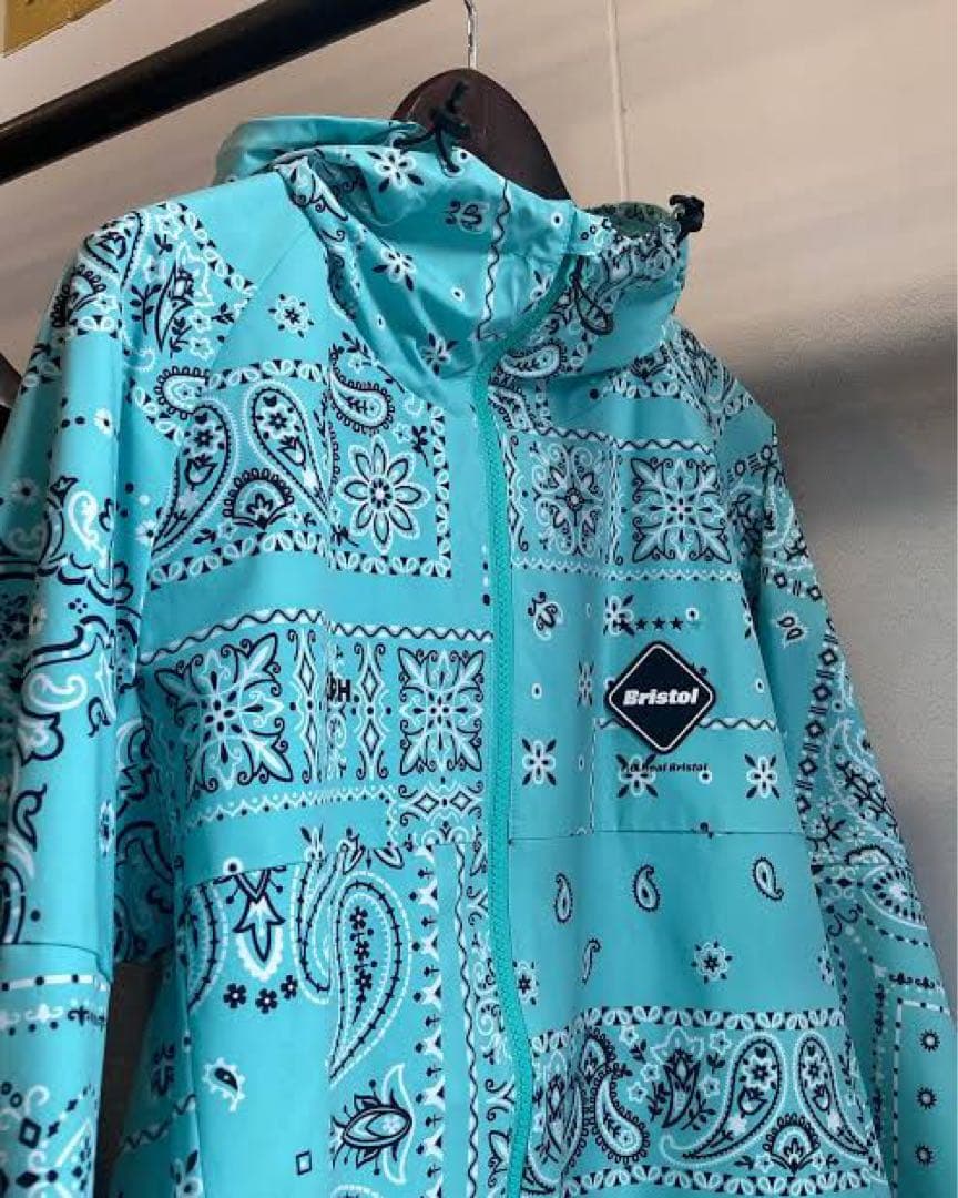 エフシーレアルブリストル ナイロンジャケット ペイズリー柄 超人気