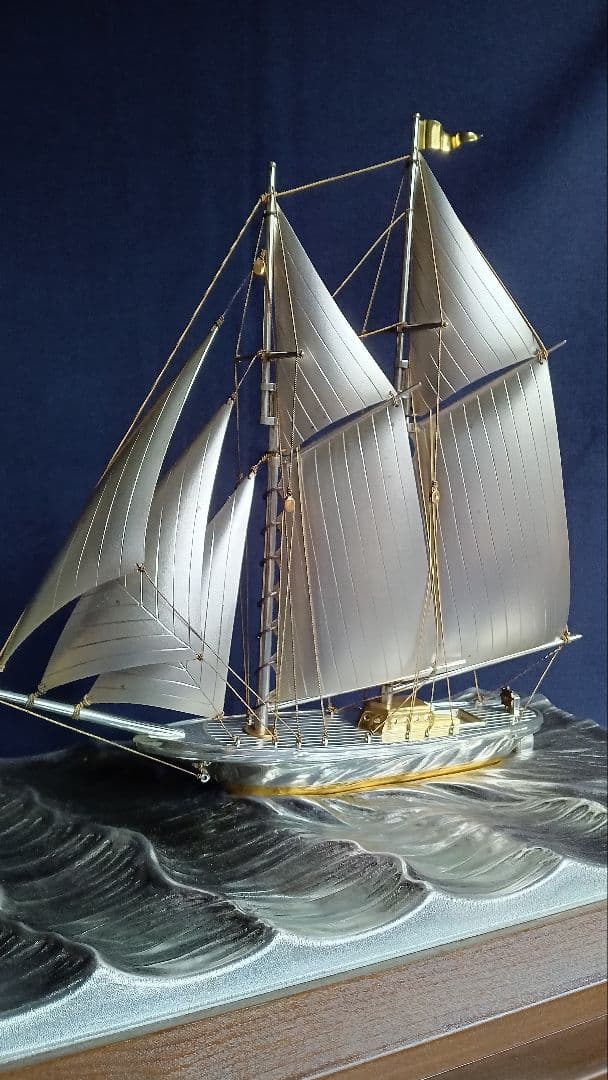 桜様専用 銀製 2本マストヨット 2号 桐箱入り ガラスケース付き