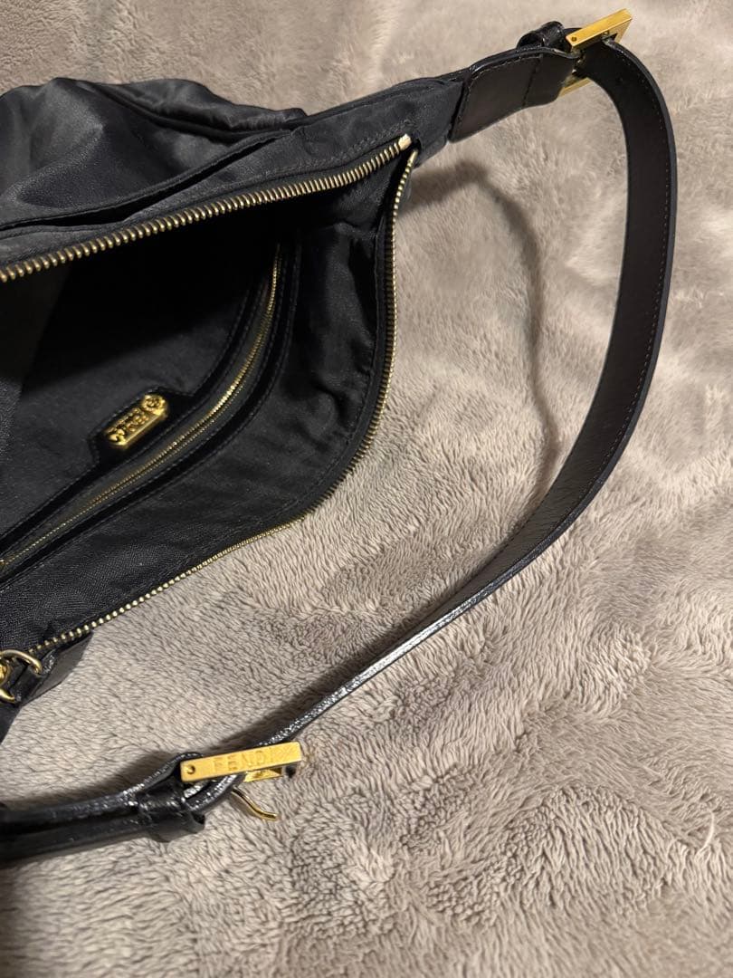 フェンディ（FENDI）ナイロンバッグ FFロゴプレート付き（ヴィンテージ