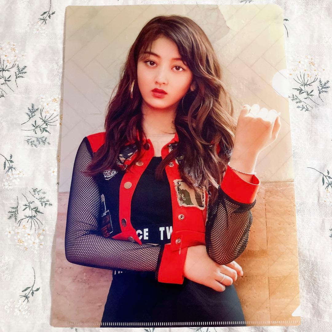 TWICE ONCE BEGINS ジヒョ 公式クリアファイル
