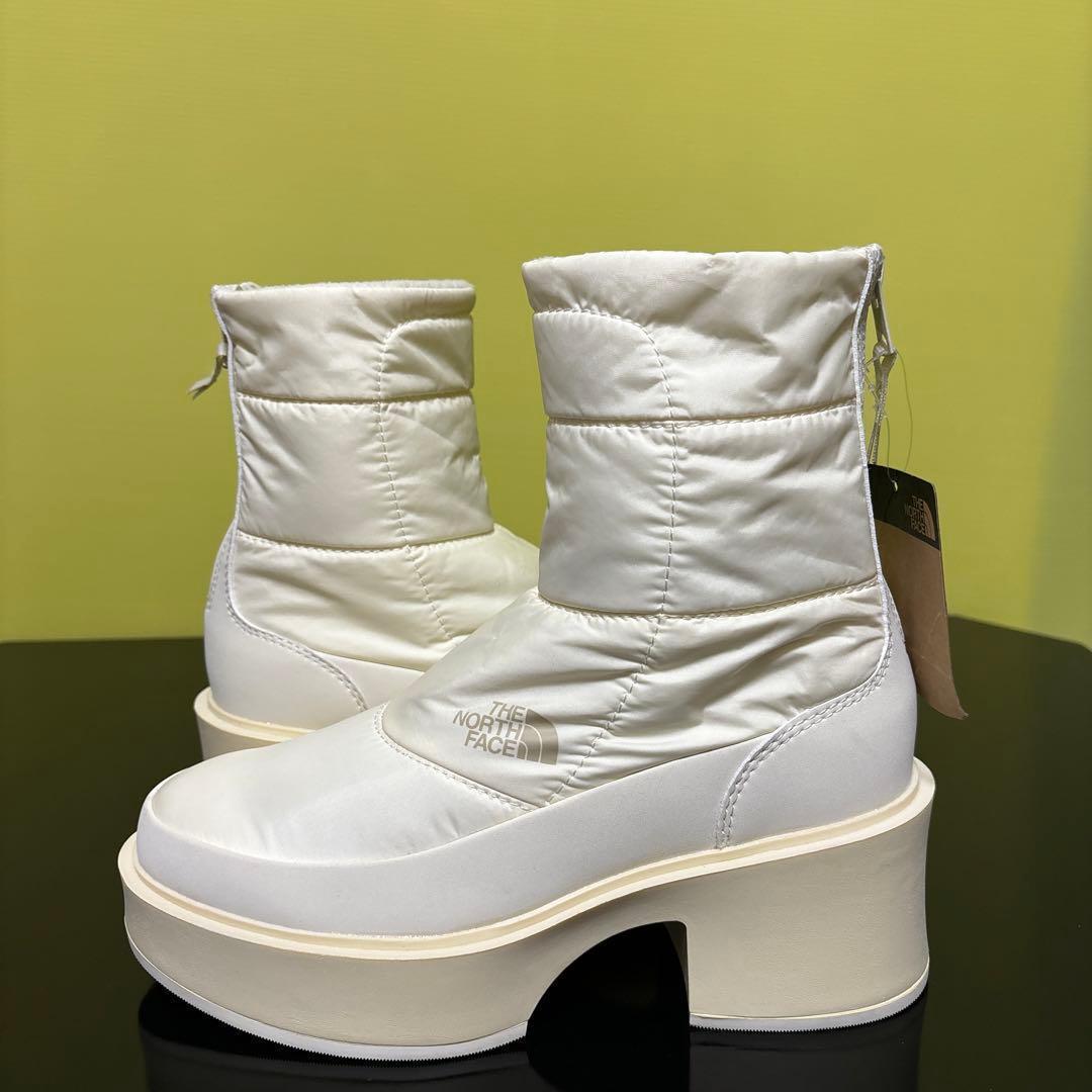 24.0cm 新品 ノースフェイス カルミア ヌプシブーツ 白 NFW52474