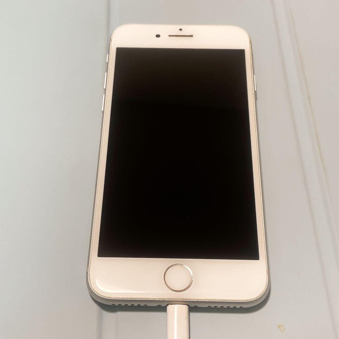 Apple iPhone 8 256GB【美品】 Amazon.com: Apple iPhone 8 (256GB, Silver) [Locked] + Carrier