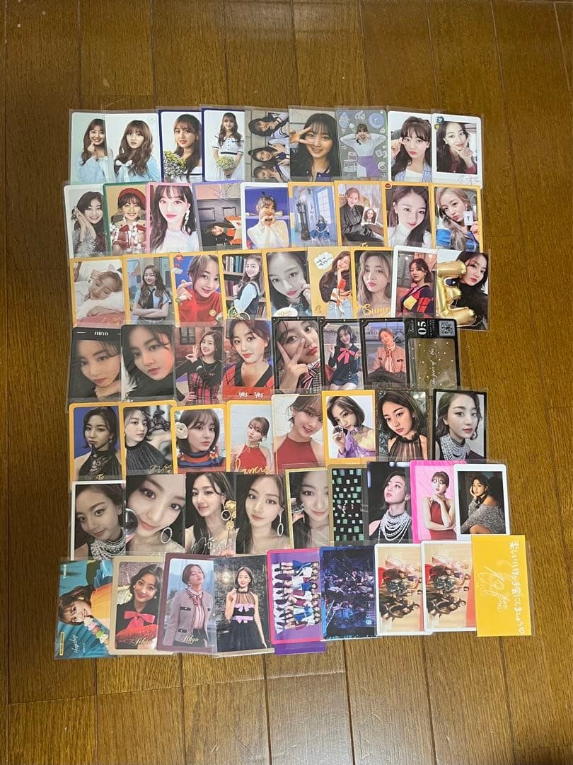 TWICE アルバム CD まとめ売り トレカ・特典付き - メルカリ
