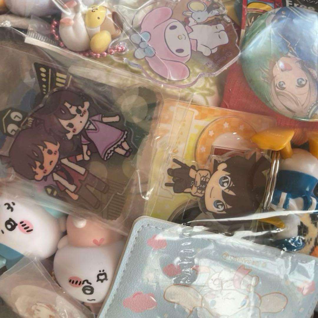 ノンジャンル アニメグッズ 雑貨 250個程度 大量まとめ売りセット