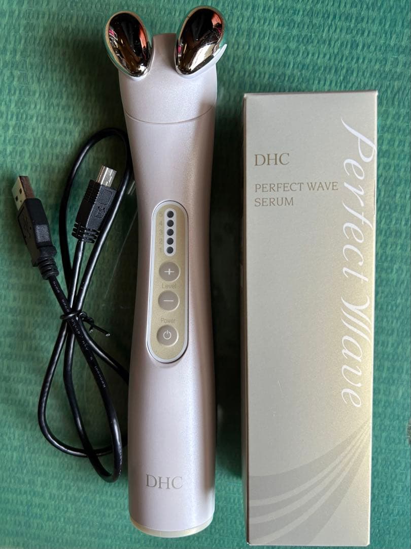 DHC パーフェクトウェーブ 美顔器 セラムとセット 試してみた】DHC パーフェクトウェーブ セラムの効果・肌質別の口コミ