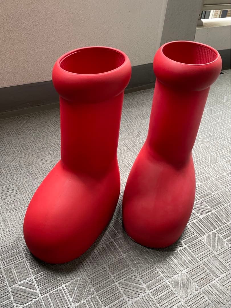 MSCHF〉BIG Red Boot アトムブーツ - メルカリ