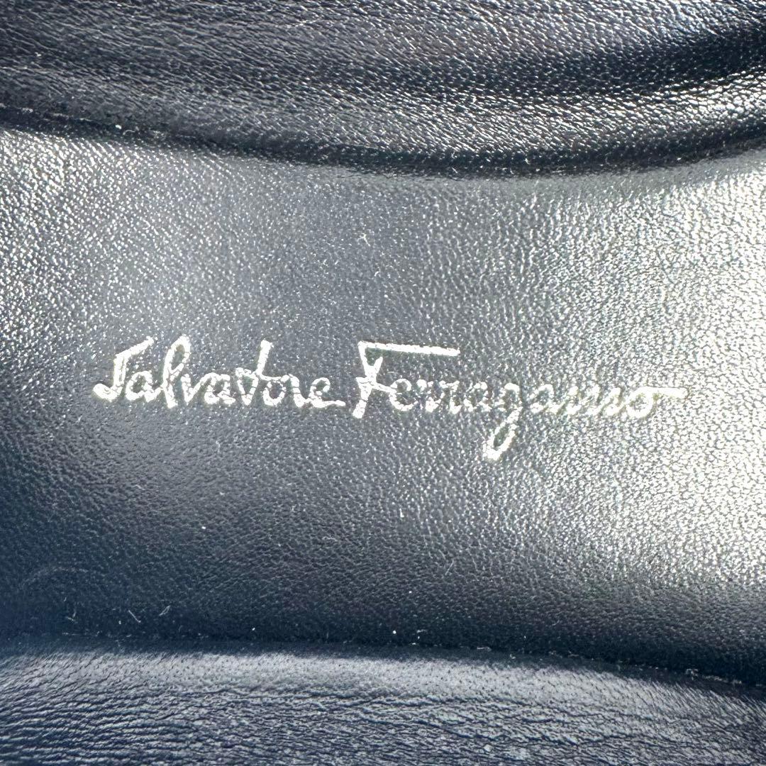Ferragamo】 フェラガモ （23.5） フラットシューズ DOLLY - メルカリ