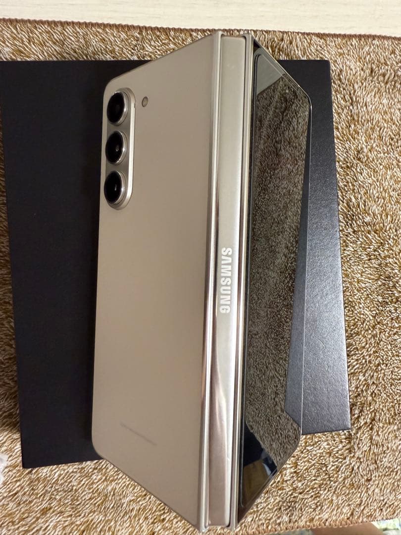 は*う様 [300円企画!][限定色]Galaxy Z Fold 5 256GB - メルカリ