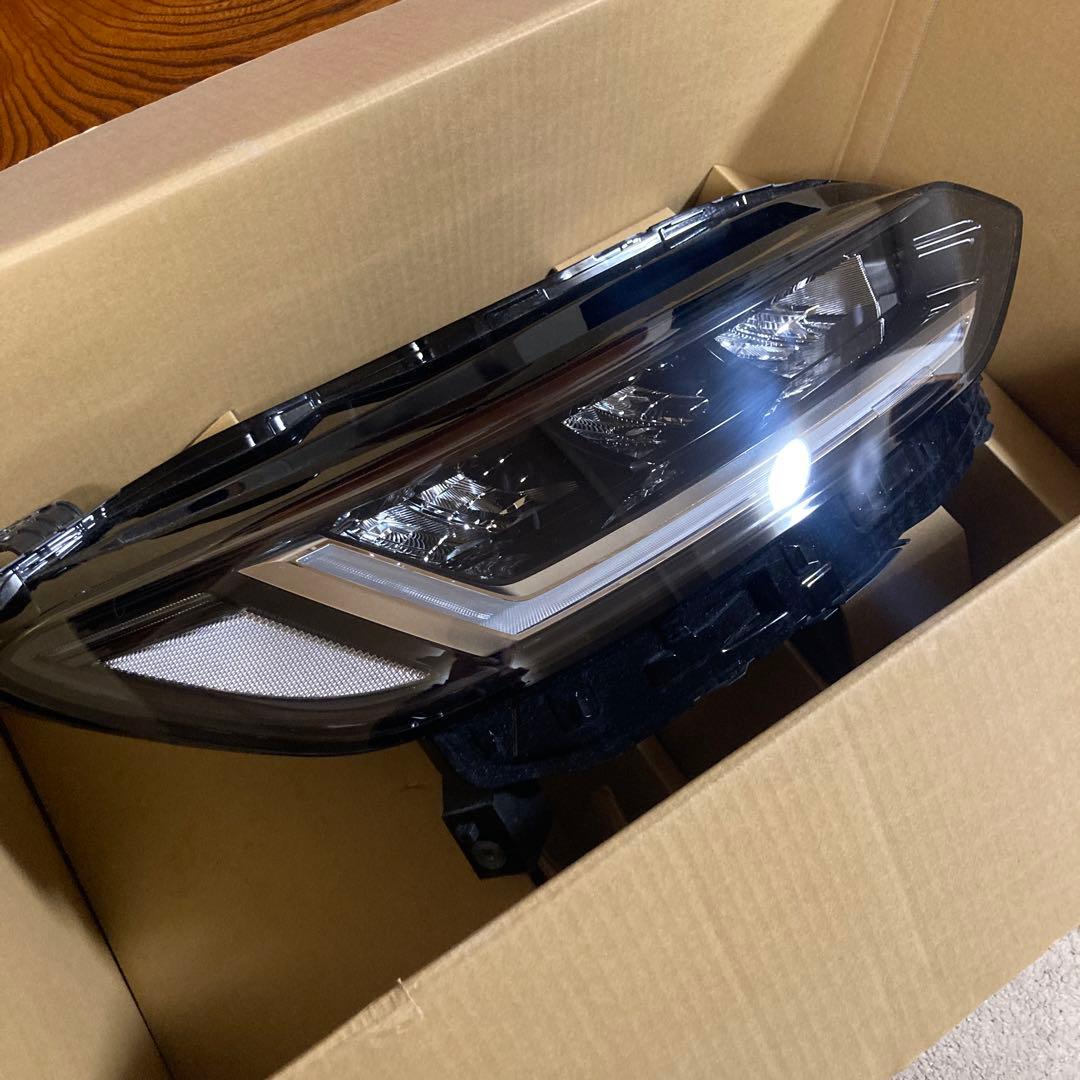 ホンダ ZR-V ヘッドライト 右 6AA-RZ4 - メルカリ