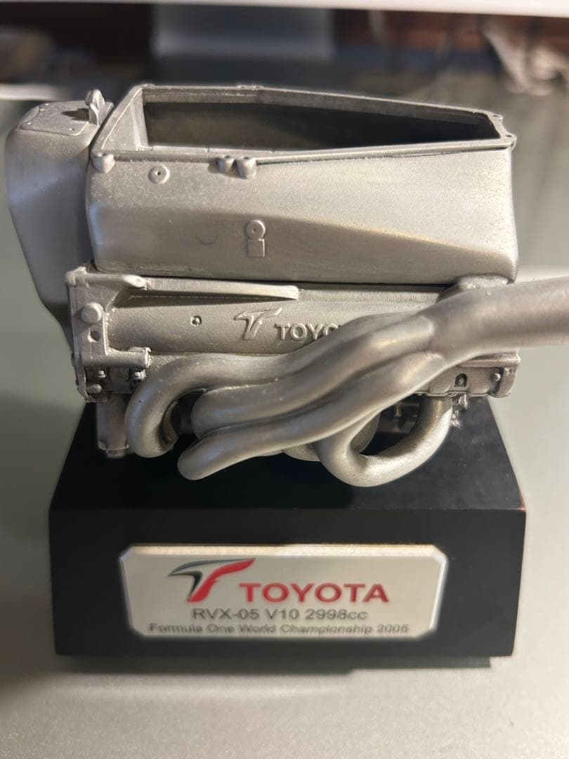 F1 TOYOTA 2005エンジン模型　金属 モデルファクトリーヒロ 1/12 メタルキット フェラーリ 126C2用