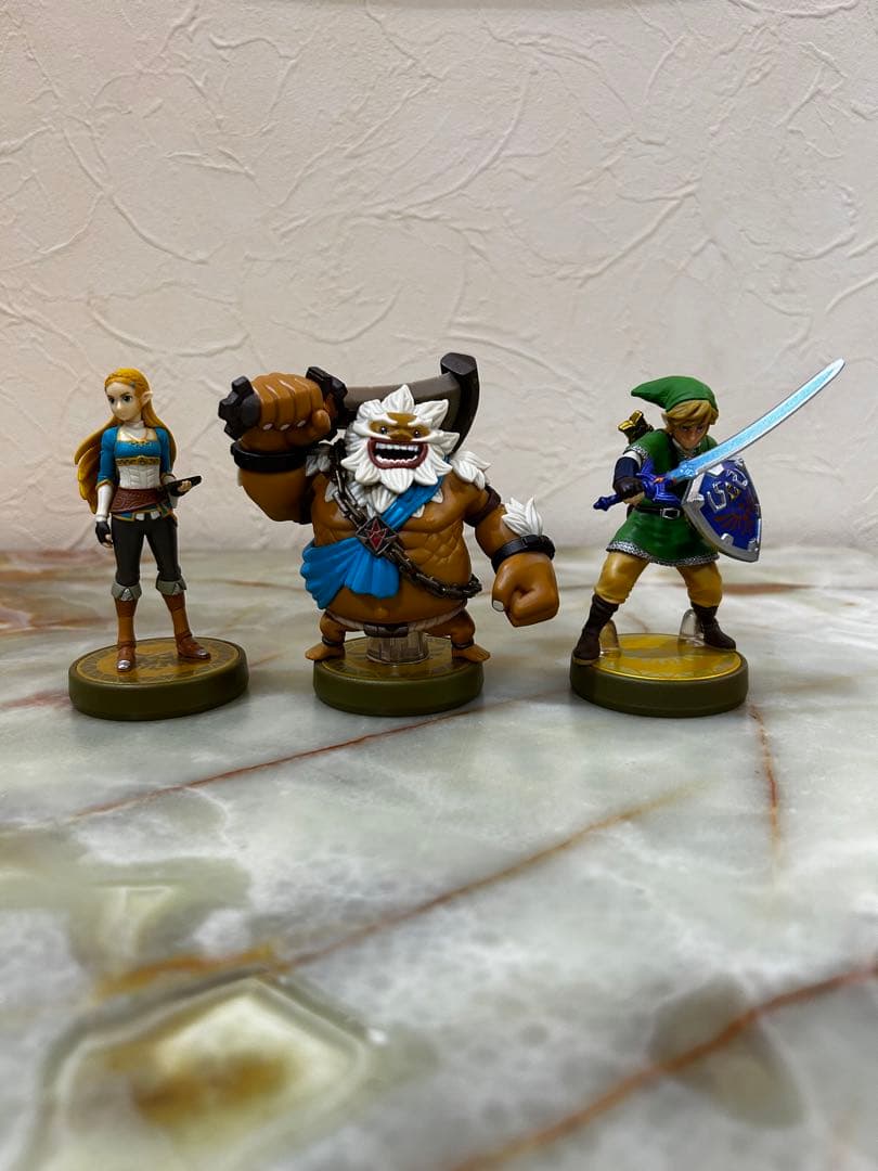 ゼルダの伝説 3体セット　amiibo Amazon | 任天堂 amiibo ゼルダの伝説 ブレス オブ ザ ワイルド 3種