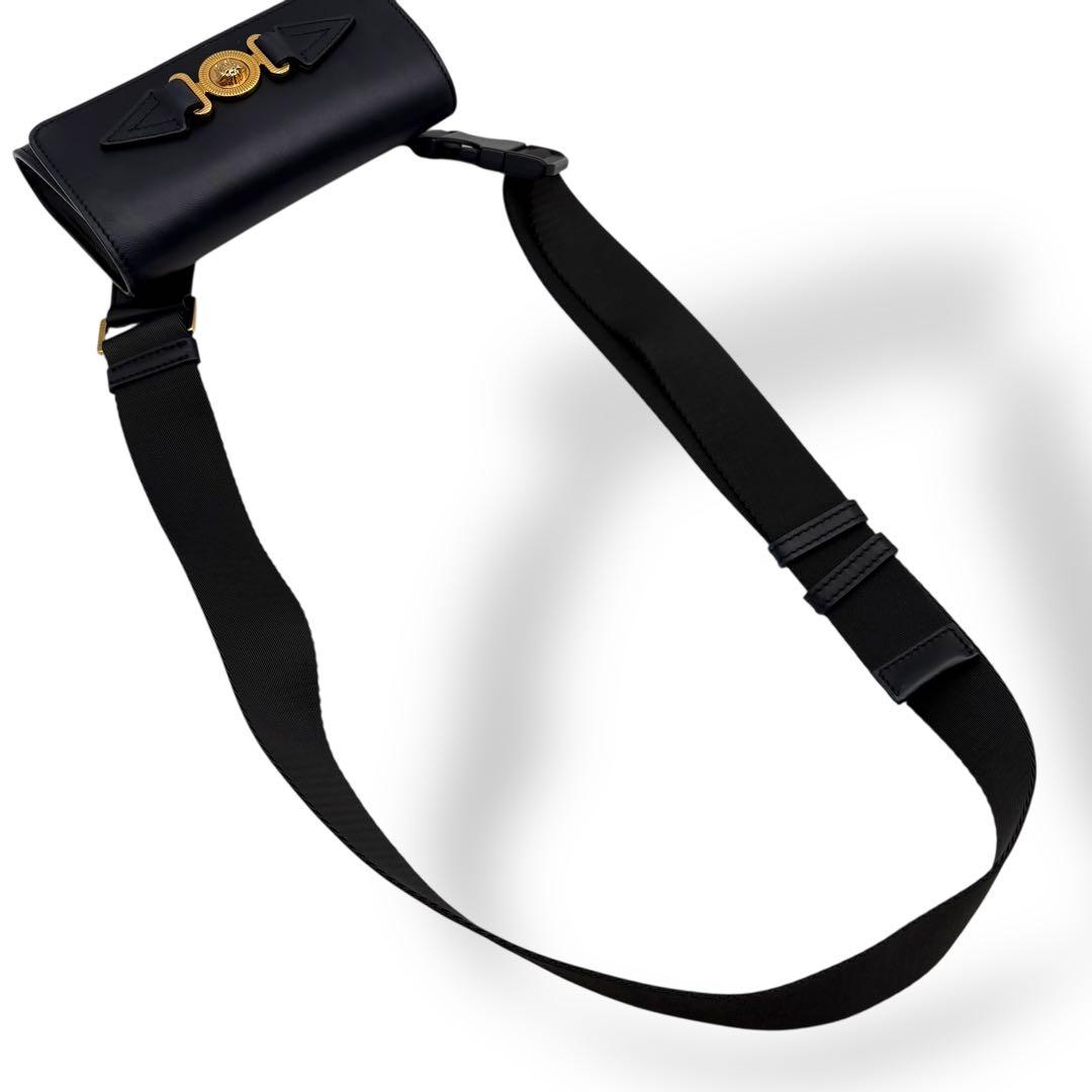 専用 ヴェルサーチェ ショルダーバッグ レザー ブラック ビギー