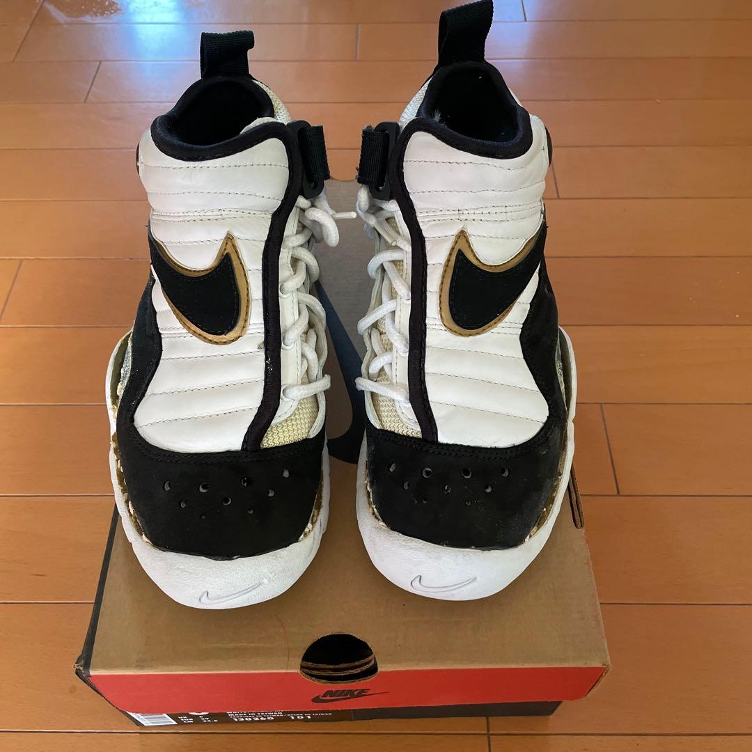 ナイキ エアシェイク限定モデル 加水分解品 - メルカリ