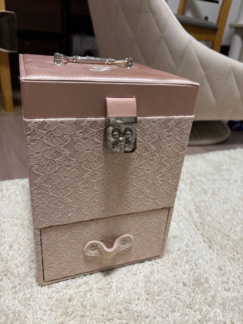 ジルスチュアート　2022限定メイクボックス ジルスチュアート メイクボックス2022年限定品 未使用品 - メルカリ