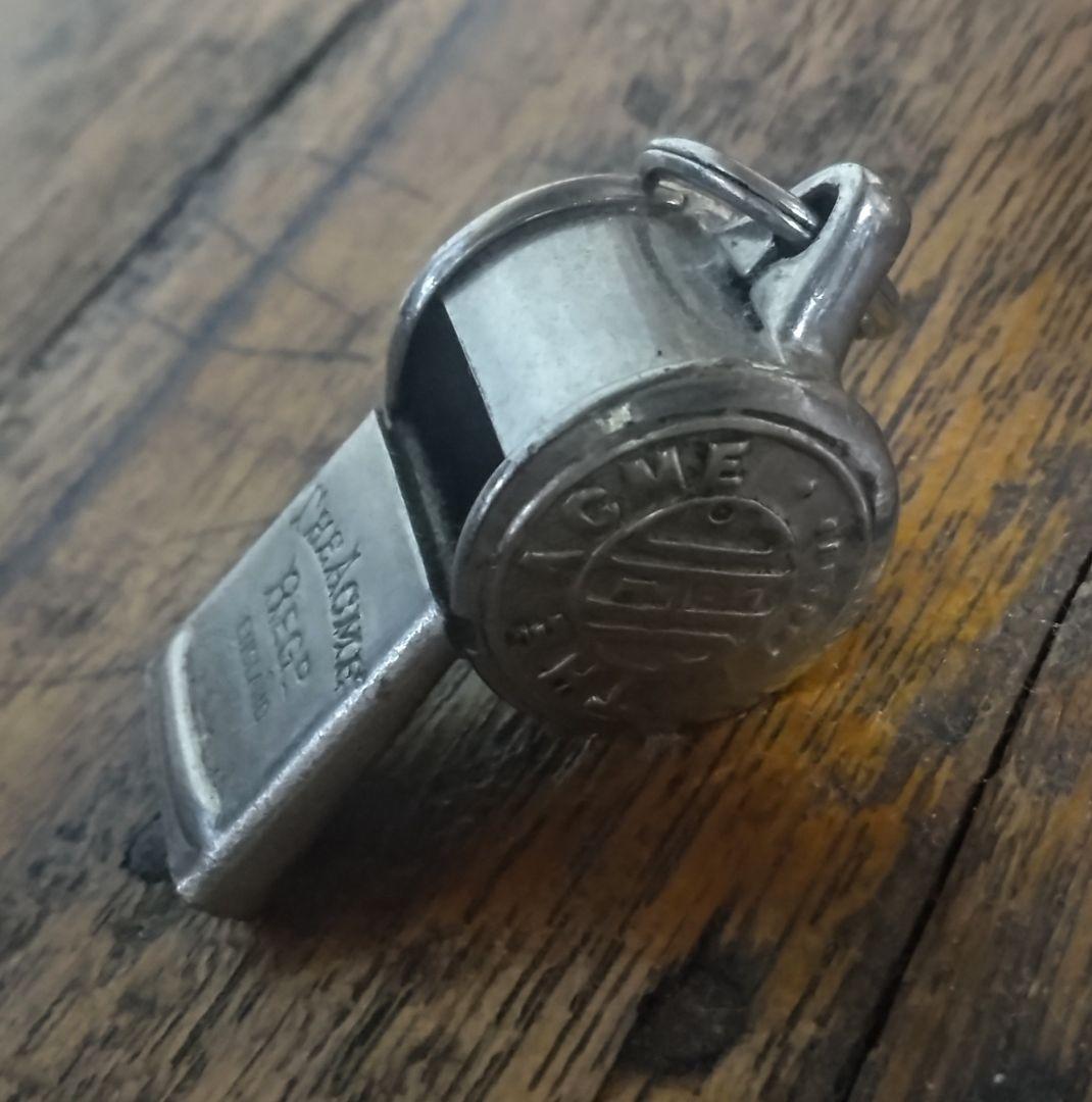 THE ACME REG.D ENGLAND アンティークホイッスル - メルカリ