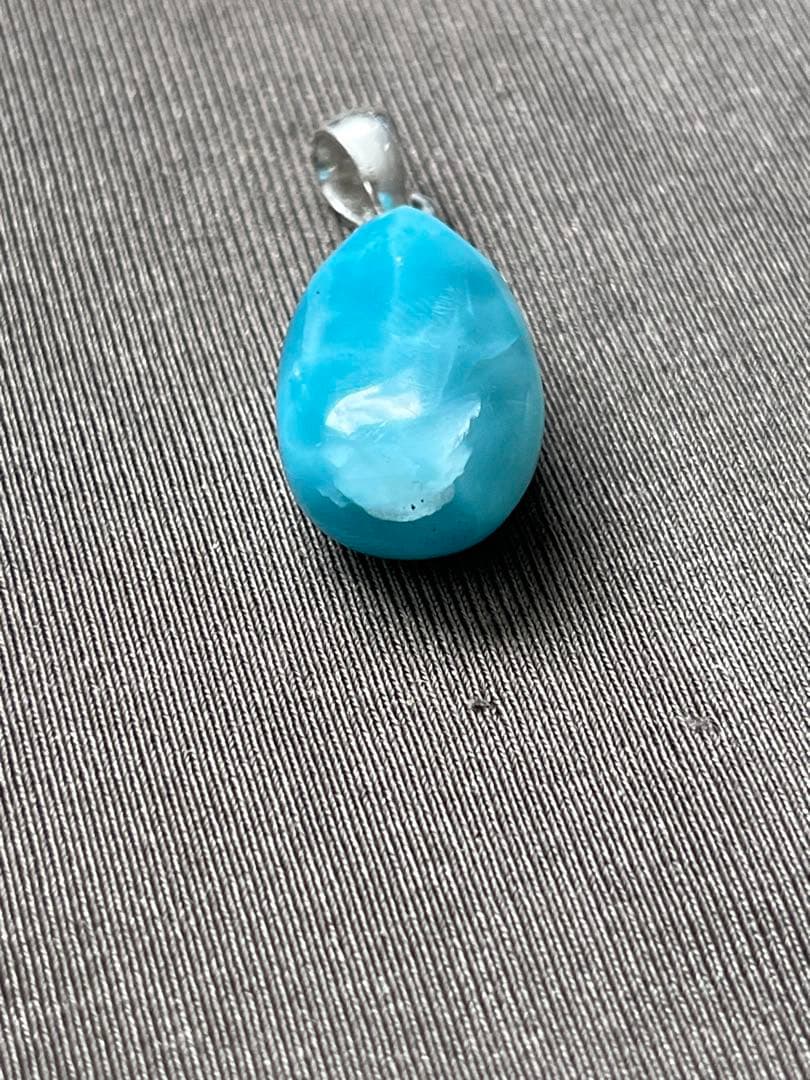 天然石ラリマー☆高品質！ひし型ペンダントトップ☆マリンブルー＆形が
