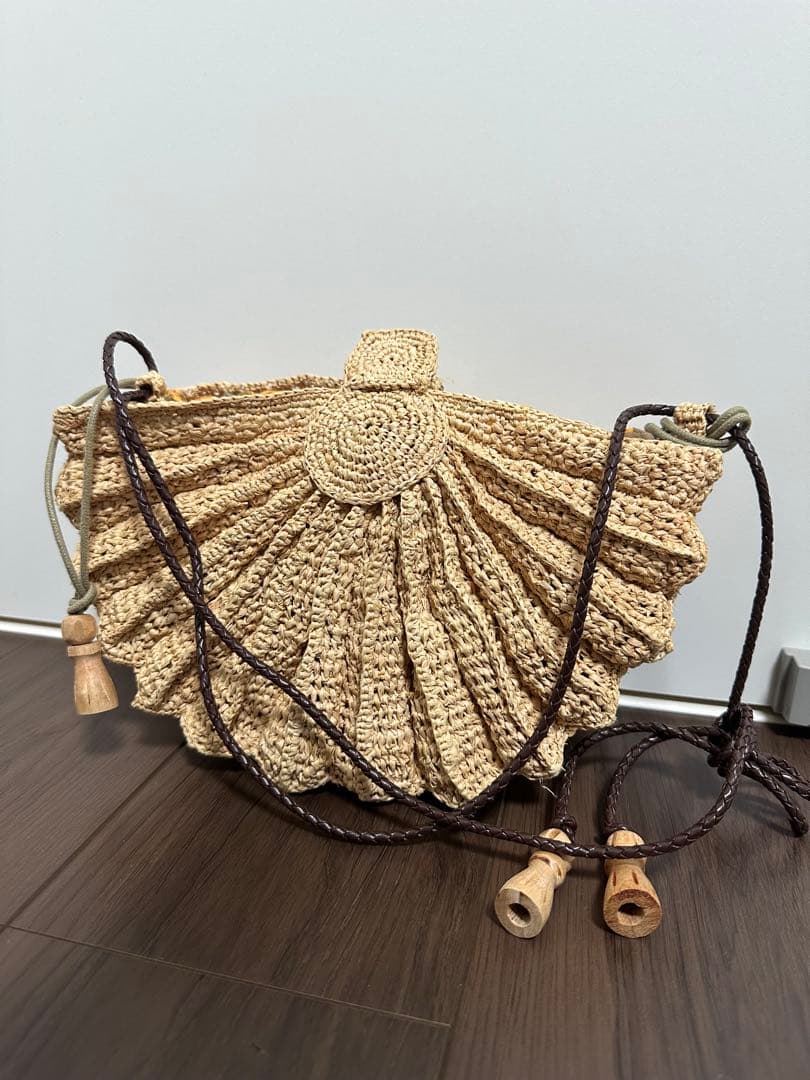 JAMIN PUECH ジャマンピュエッシュ　扇形デザイン かごバッグ Jamin Puech（ジャマンピュエッシュ）の「バッグ（）」 - WEAR