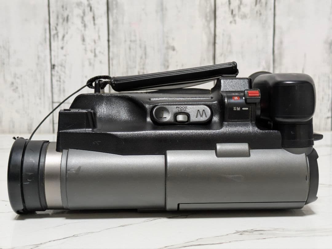 HITACHI VM-H720 Hi8 8mm対応 単三電池稼働 希少