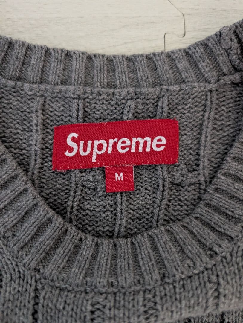 Supreme グレー ケーブルニットセーター M - メルカリ