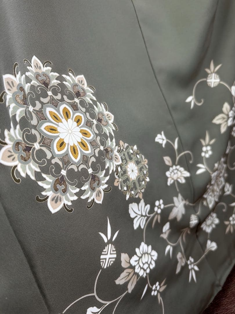 ゲリラセール！極逸品 正絹 縫い紋（刺繍紋）付き - メルカリ